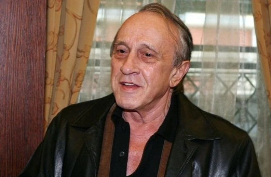 Почина Тошо Тошев