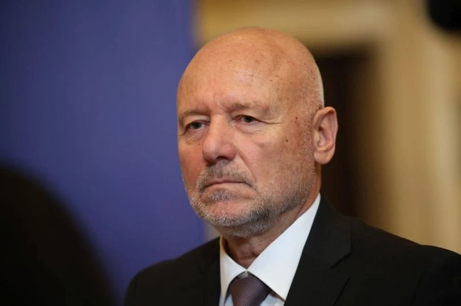 Тагарев: Заделен е сериозен ресурс за оборудването и подготовката на армията