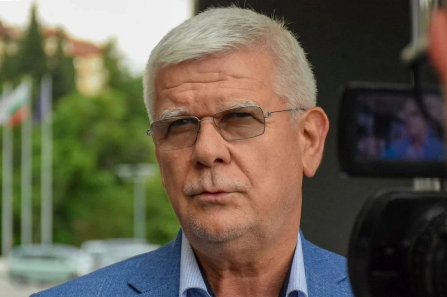 Министър Вътев: Земеделието ни е в насипно състояние