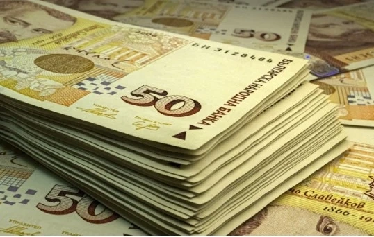 Депозитите на домакинствата у нас нарастват с близо 10% през август, а кредитите - с 14%