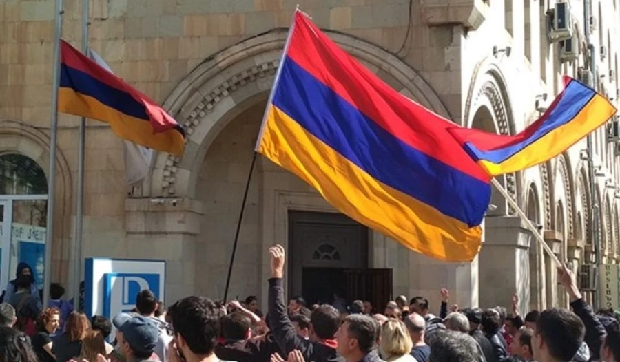 Представители на арменската общност у нас излизат на протестно шествие в подкрепа на сънародниците си от Нагорни Карабах