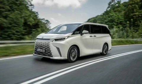 Луксозният ван на Lexus дебютира в Европа