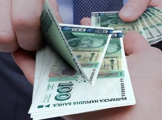 Българите активно теглят кредити и мерките на централните банки не могат да ги спрат