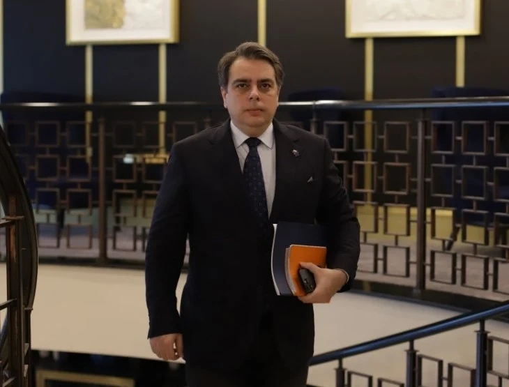 Асен Василев: Бюджетът за догодина се планира при 3% дефицит, за момента нямаме притеснения