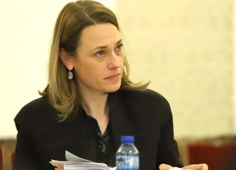 Росен Желязков освободи Ива Митева