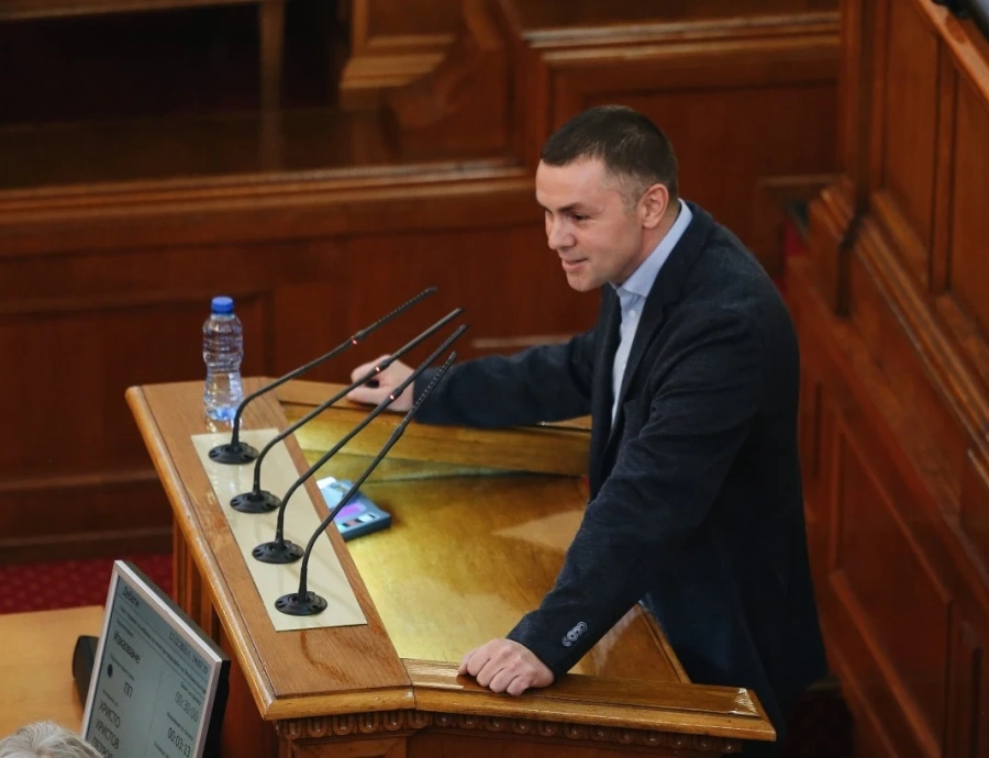 Ицо Хазарта: Не харесвам да се надвиквам