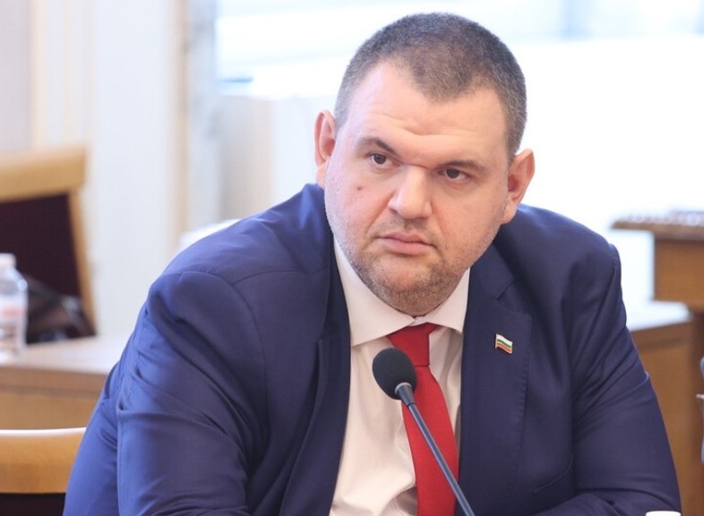 ДПС ще подкрепи прекратяване дерогацията на Лукойл