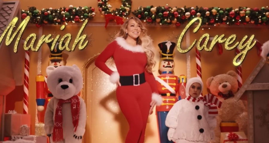 Кралицата на Коледа Марая Кери тръгва на турне