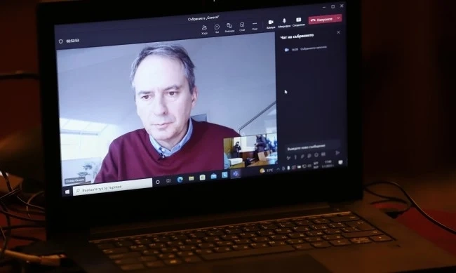 Христо Грозев: Руското разузнаване е взривило складове за оръжия в България  