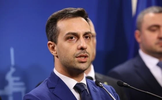 Николов от Възраждане се омота на въпрос за фондацията Костя Копейкин: Това не е темата ни на разговор