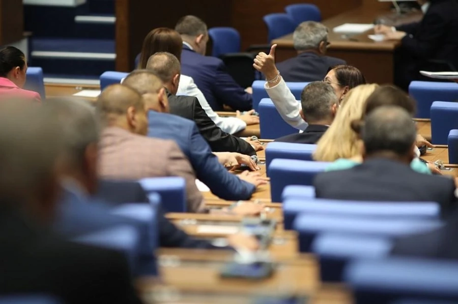Извънреден Председателски съвет заради спешен доклад на ДАНС за машините за вота