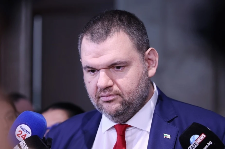 Пеевски: В неделя не трябва да се гласува с машини