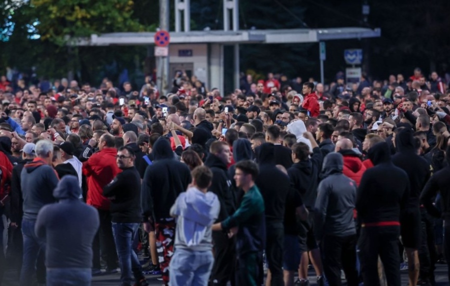 Фенове на ЦСКА блокираха движението на Орлов мост заради спиране на реконструкцията на стадиона им