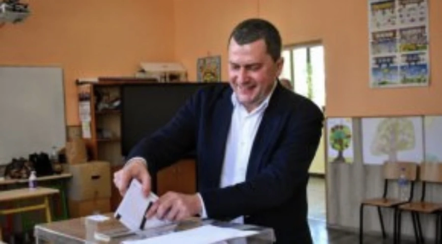 Със 71,5% Станислав Владимиров е новият стар кмет на Перник