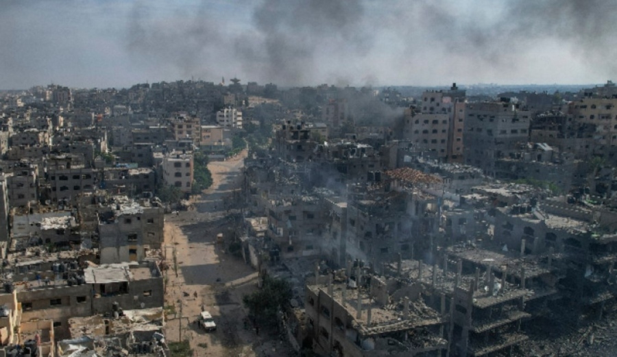 Десетки жертви и големи разрушения след удар срещу бежански лагер в Газа