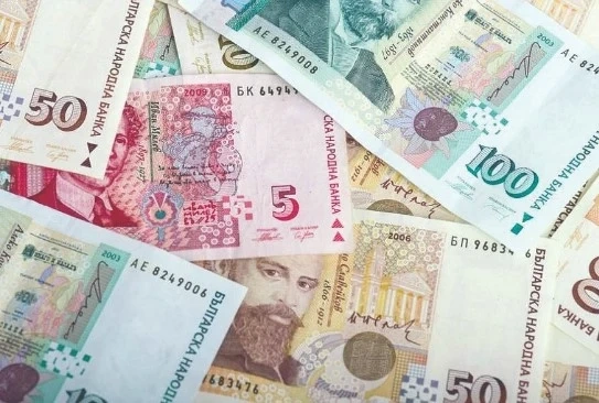 Линията на бедност догодина нараства с 4,4% до 526 лева