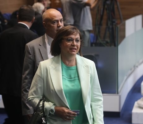 Червените във Велико Търново против решение на Нинова да подкрепят ПП, а не Даниел Панов