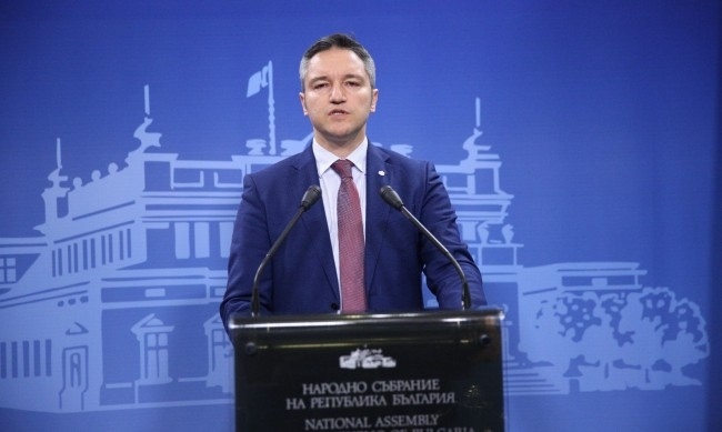 БСП внася втория вот на недоверие към кабинета след изборите  