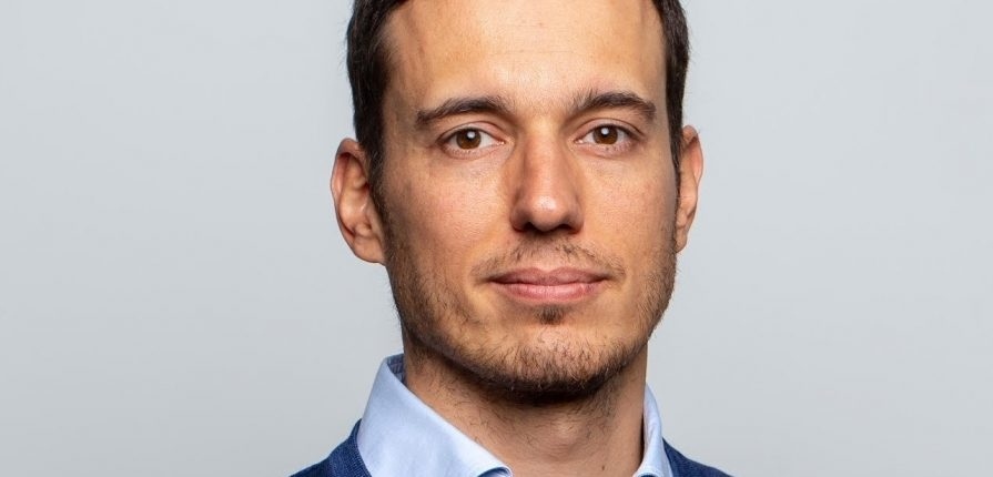 Първи резултати от EXIT POLL: Терзиев печели в София, кои са новите кметове на България