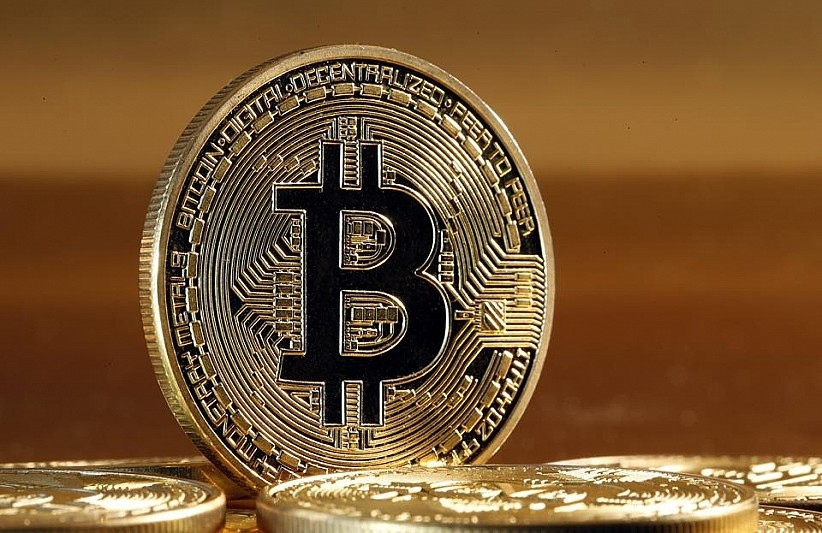 Цената на биткойна скочи до 37 000 щатски долара