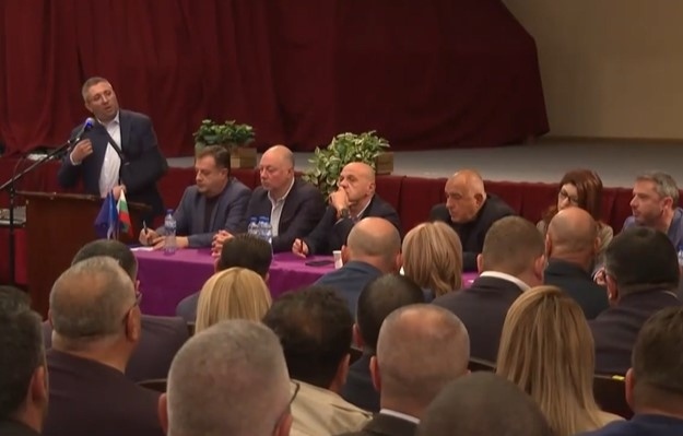 ГЕРБ остава в управлението, но при две условия