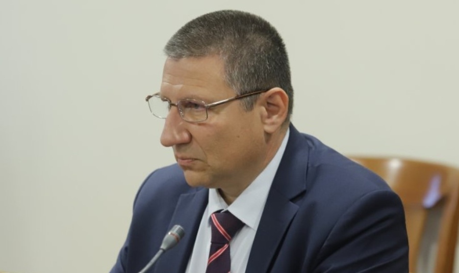 Сарафов вика за обяснение прокурора, който пусна шофьора, причинил катастрофата с Ферарио Спасов