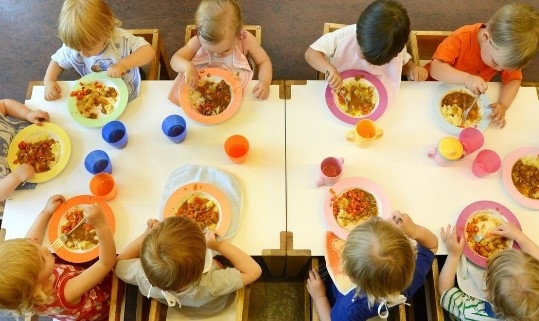 15 деца от Пловдив са с хранително натравяне, 3 са прегледани в болница