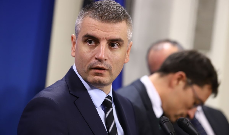 Предложение на ПП-ДБ: На 15 март дерогацията за руски петрол да отпадне