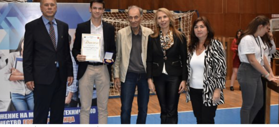 Пловдивски ученик създаде софтуер за откриване на грип - 3D технологията разпознава и COVID