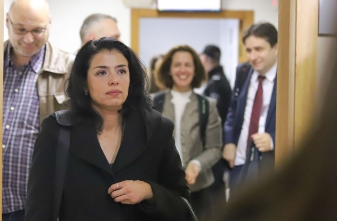 Административният съд разпореди чувалите с разписките от машинното гласуване в София да бъдат отворени