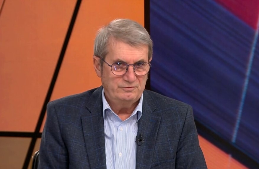 Министър Хинков: До края на следващата година всички лекарства трябва да се изписват с електронна рецепта