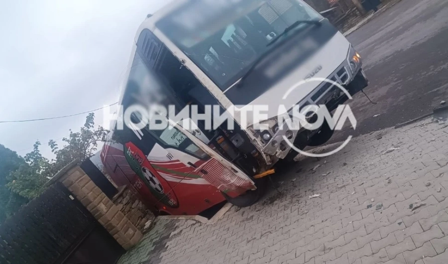 Автобус с 16 деца катастрофира в Габровско