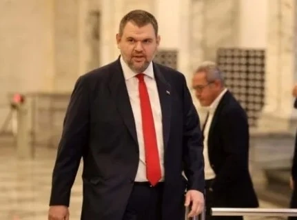 Пеевски за Денков: Онлайн премиер за собствен пиар, вместо реални действия в подкрепа на бедстващите хора