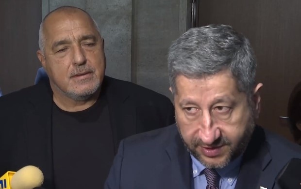 ПП-ДБ и ГЕРБ-СДС поискаха новото ръководство на НЗОК да подаде оставка