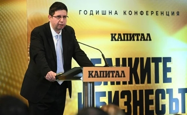 Петър Чобанов: Ако инфлацията продължи да спада, 2025 г. е реалистична за еврото