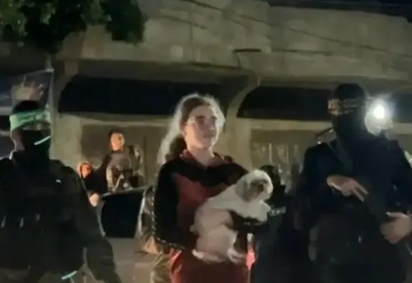 В плен на Хамас: Млада израелка разказа за преживяванията си