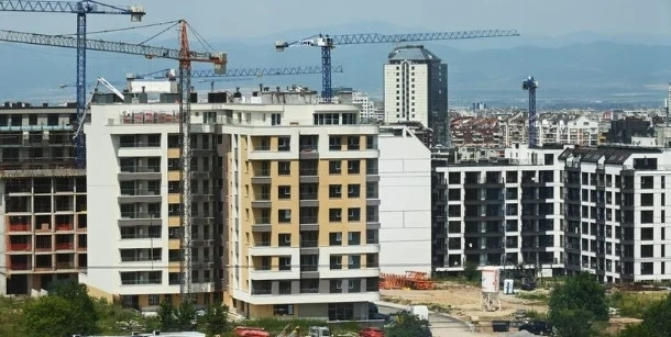 Пазарът на имоти: Ако лихвите по кредитите у нас станат, колкото в Литва, вноската ще скочи с над 600 лева