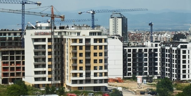 Пазарът на имоти: Ако лихвите по кредитите у нас станат, колкото в Литва, вноската ще скочи с над 600 лева