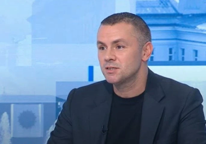 Христо Петров, ПП-ДБ: Не отпада тайната на осиновяването, тя остава