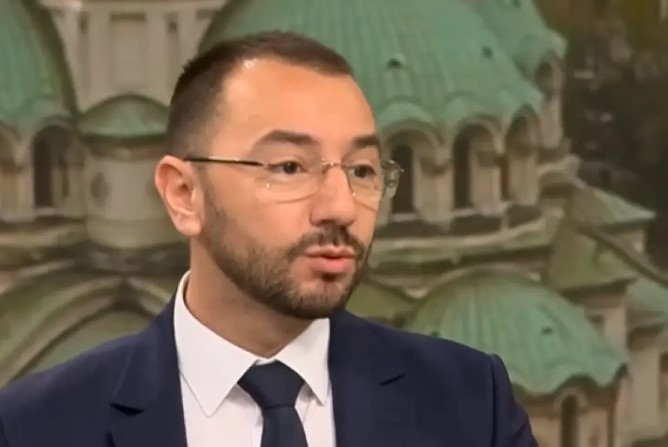 Хекимян: Венелине, кажи си. Лично ми водеше Борисов в студиото преди интервю