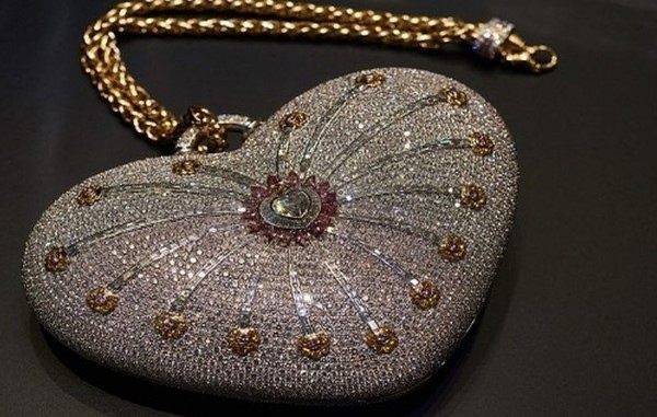 Топ 10 на най-скъпите чанти тази година