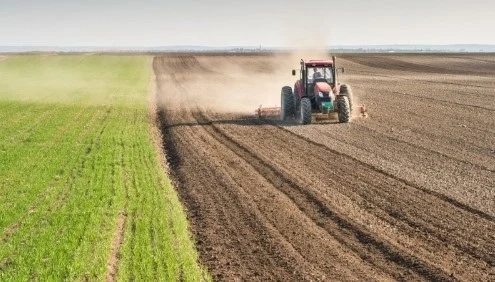 България загуби близо 30 000 земеделци