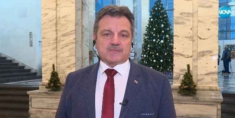  Симидчиев от ПП-ДБ: Промените в Конституцията са исторически
