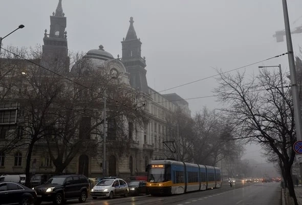 И днес опасно мръсен въздух в София и още 10 града