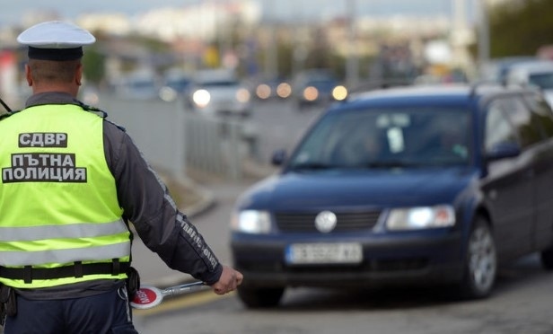 В празничните дни: Близо 200 пияни и 50 дрогирани са засечени по пътищата у нас