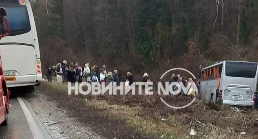 10 пострадали след катастрофа между автобус и камион на пътя Русе - Бяла