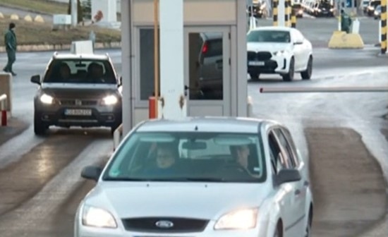 Сериозно струпване на автомобили на ГКПП Калотина