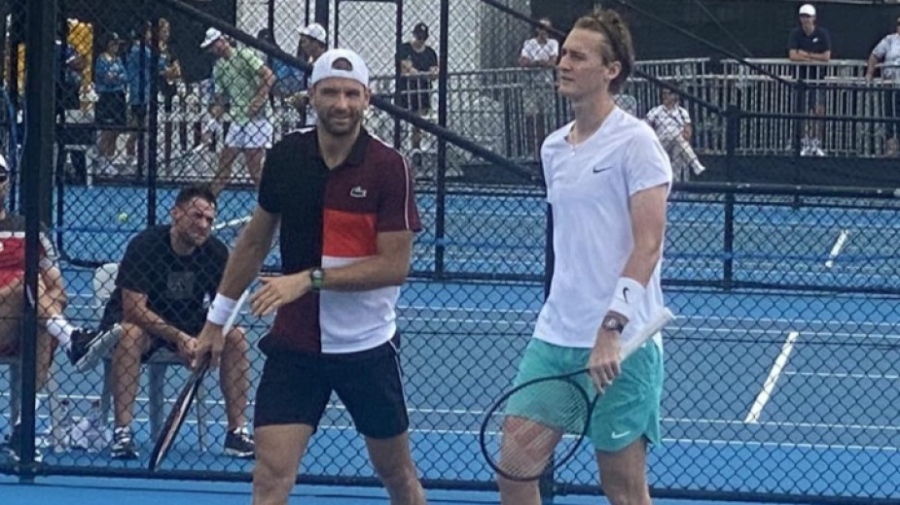 Григор Димитров на четвъртфинал на двойки в Бризбън