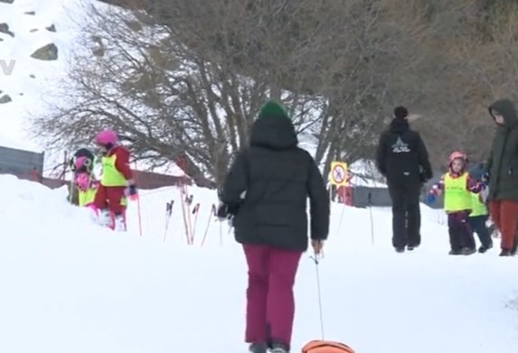 Зоната за шейни до хижа Алеко отвори врати