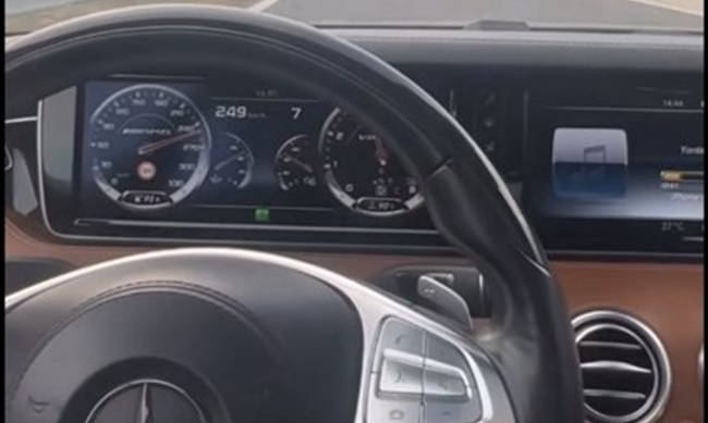 Мис Силикон, която лети бясно с 250 км/ч, трудно ще бъде наказана  